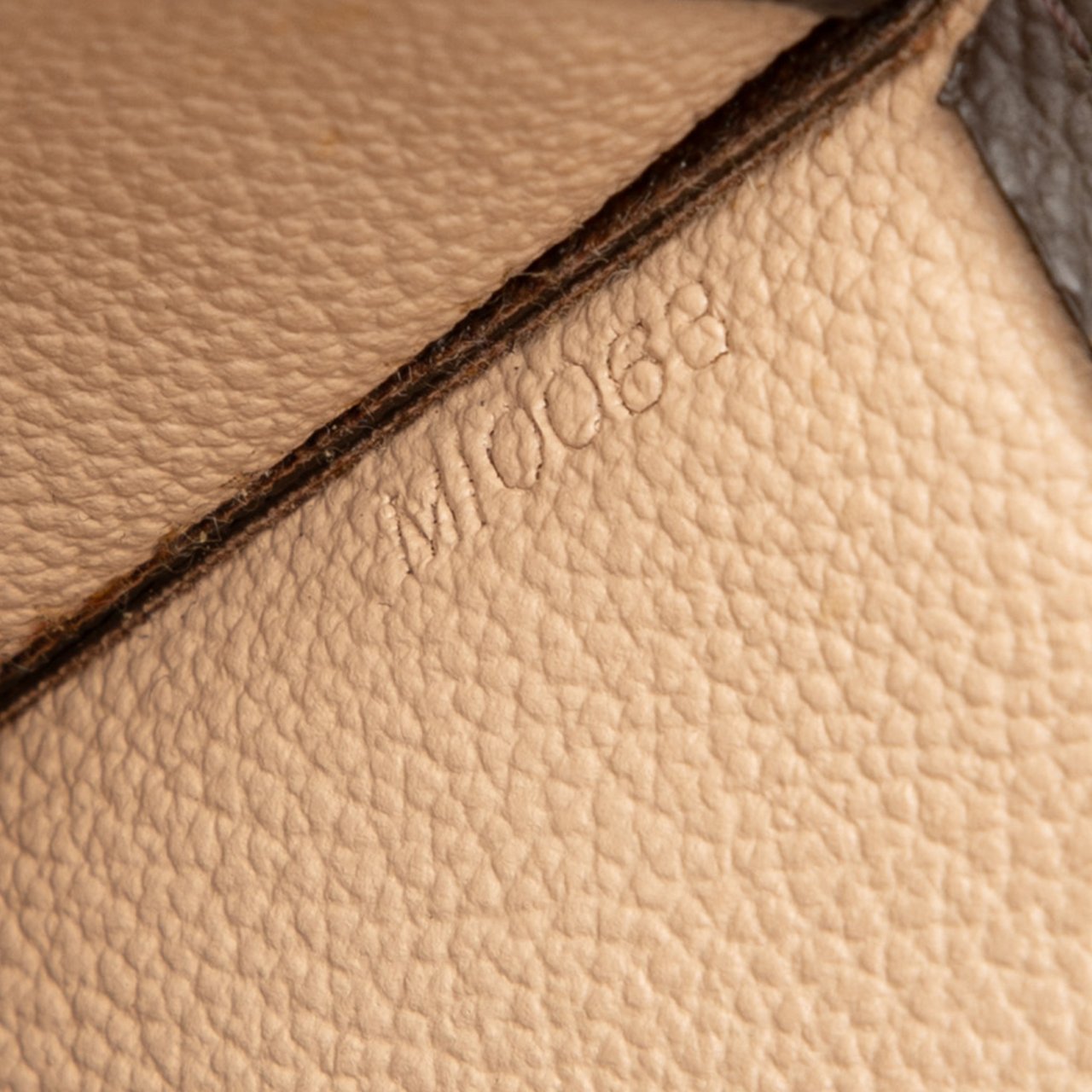 Louis Vuitton Monogram Sac Plat Bruin