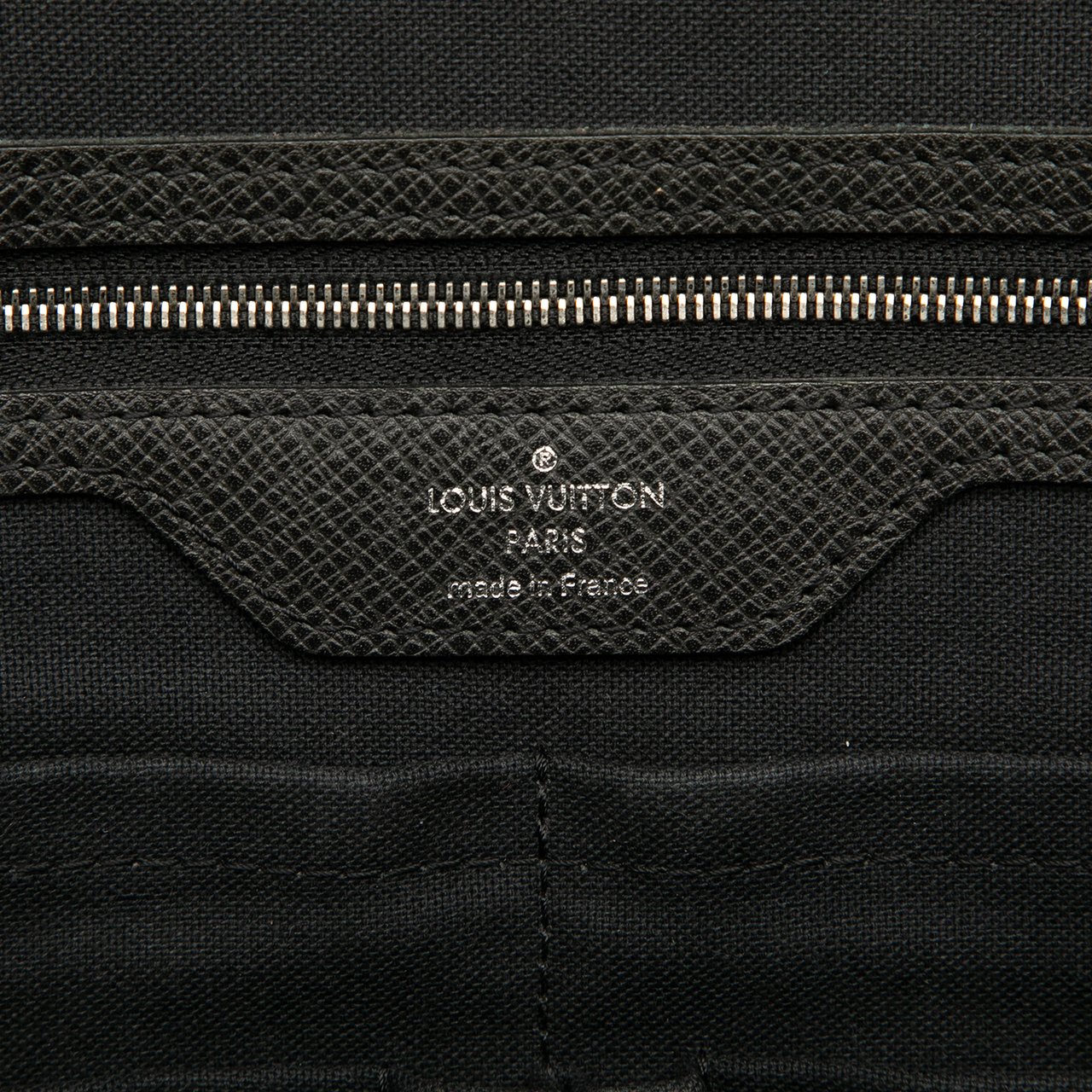 Louis Vuitton Taiga Neo Igor Briefcase Zwart