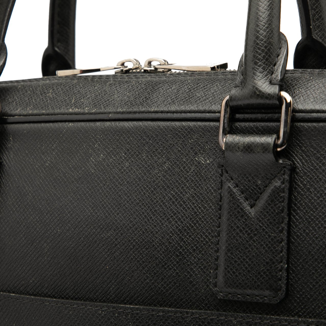 Louis Vuitton Taiga Neo Igor Briefcase Zwart