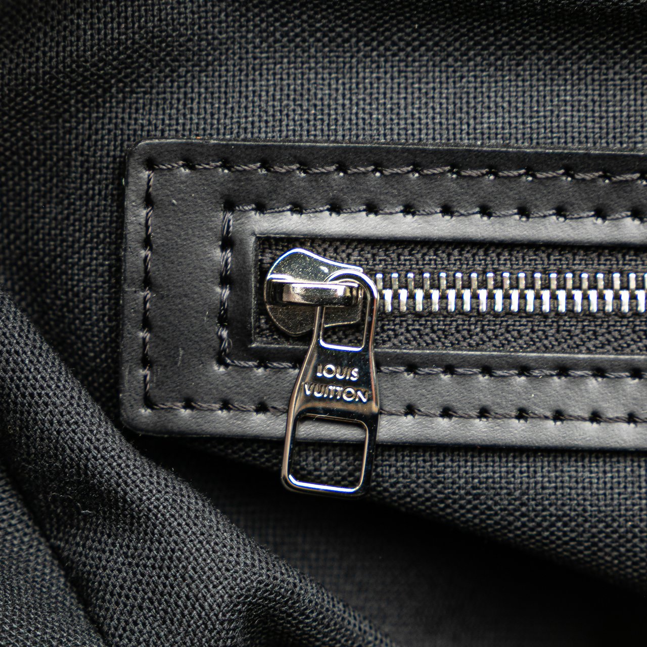 Louis Vuitton Damier Graphite Sac Leoh Zwart