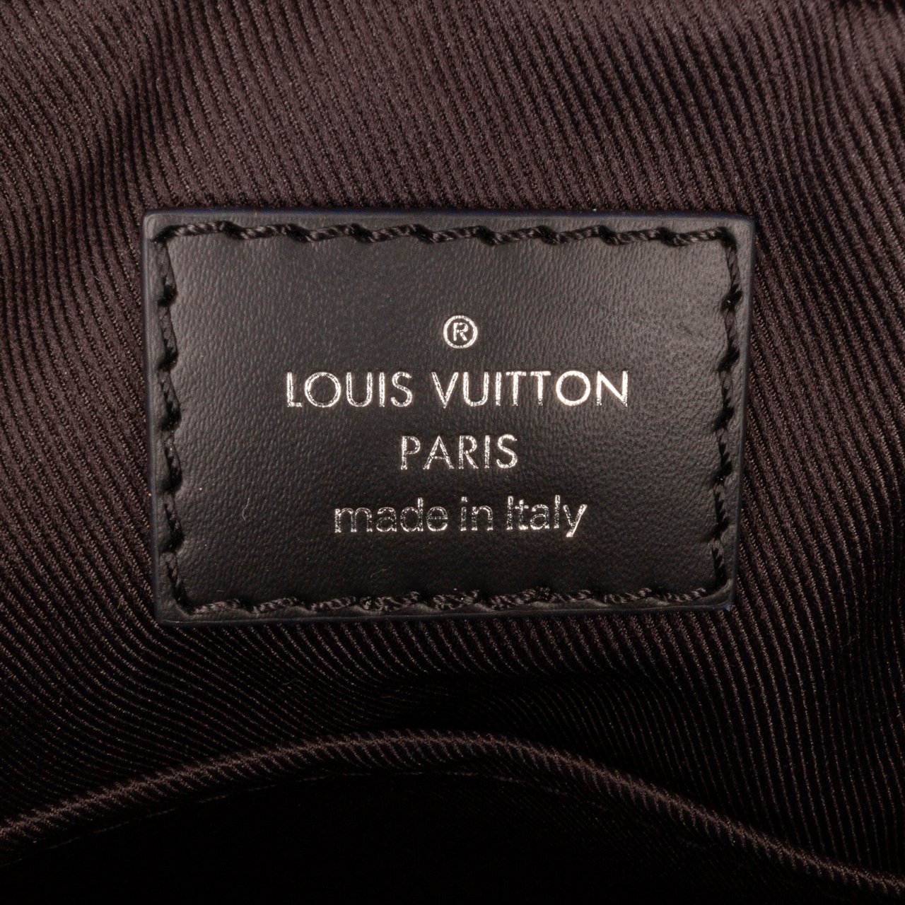 Louis Vuitton Damier Graphite Renaissance Map Danube Slim PM Zwart