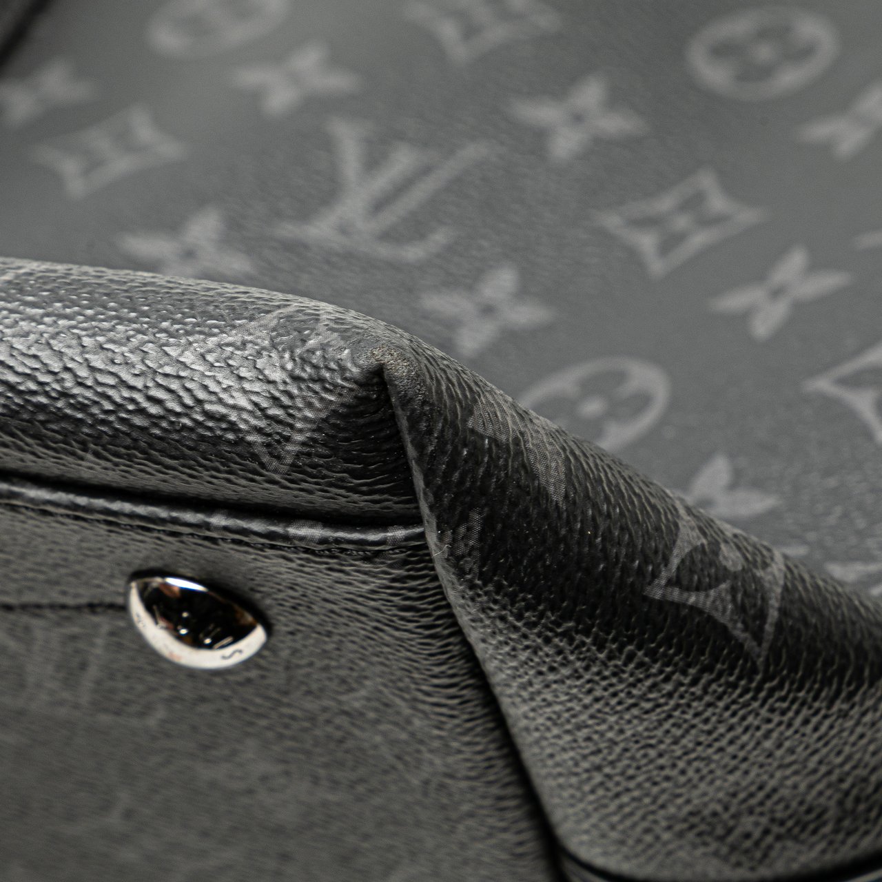 Louis Vuitton Monogram Eclipse Apollo All Day Zwart