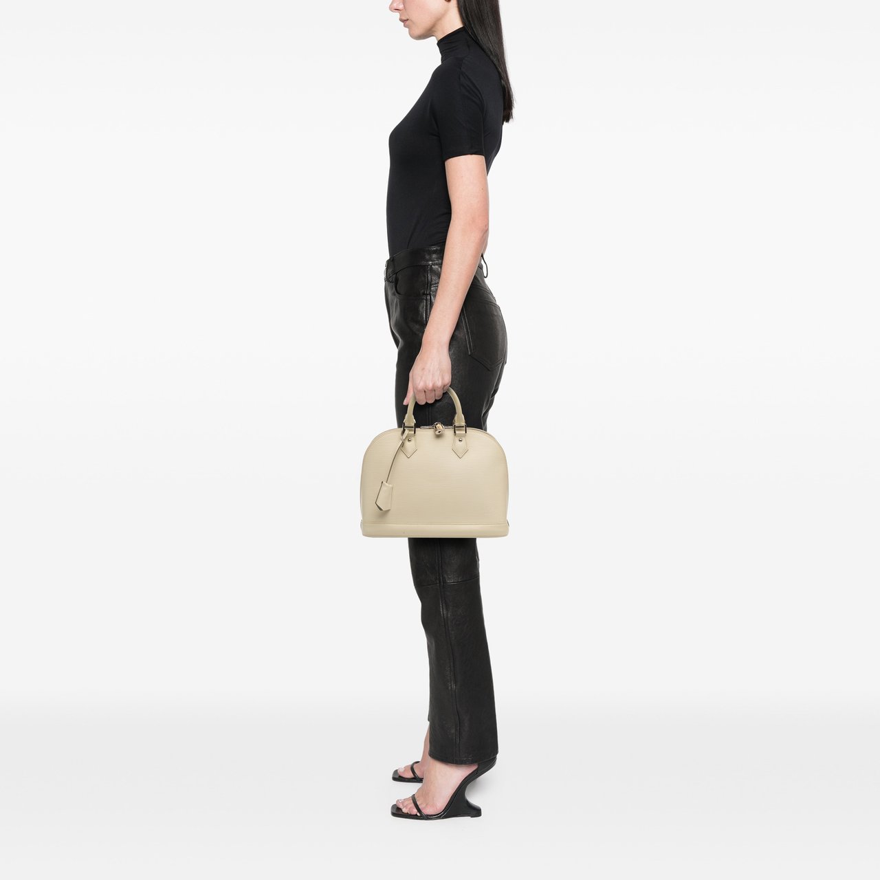 Louis Vuitton Epi Alma PM Wit