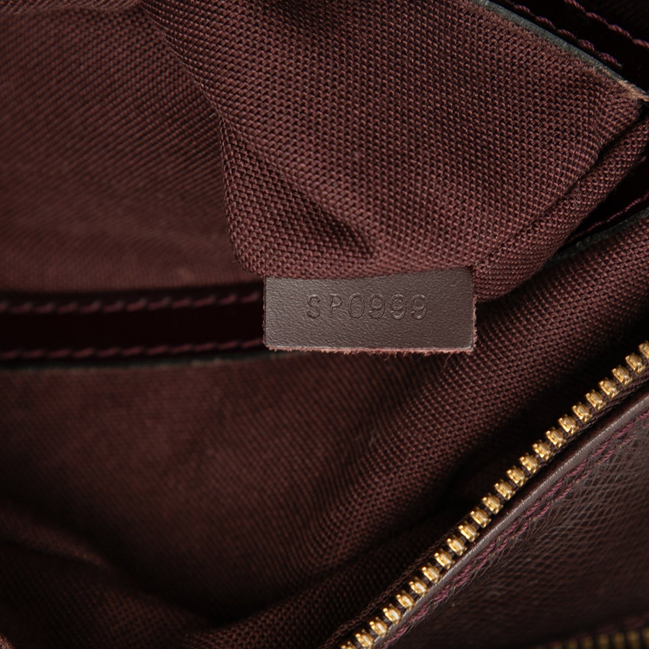 Louis Vuitton Taiga Reporter PM Rood