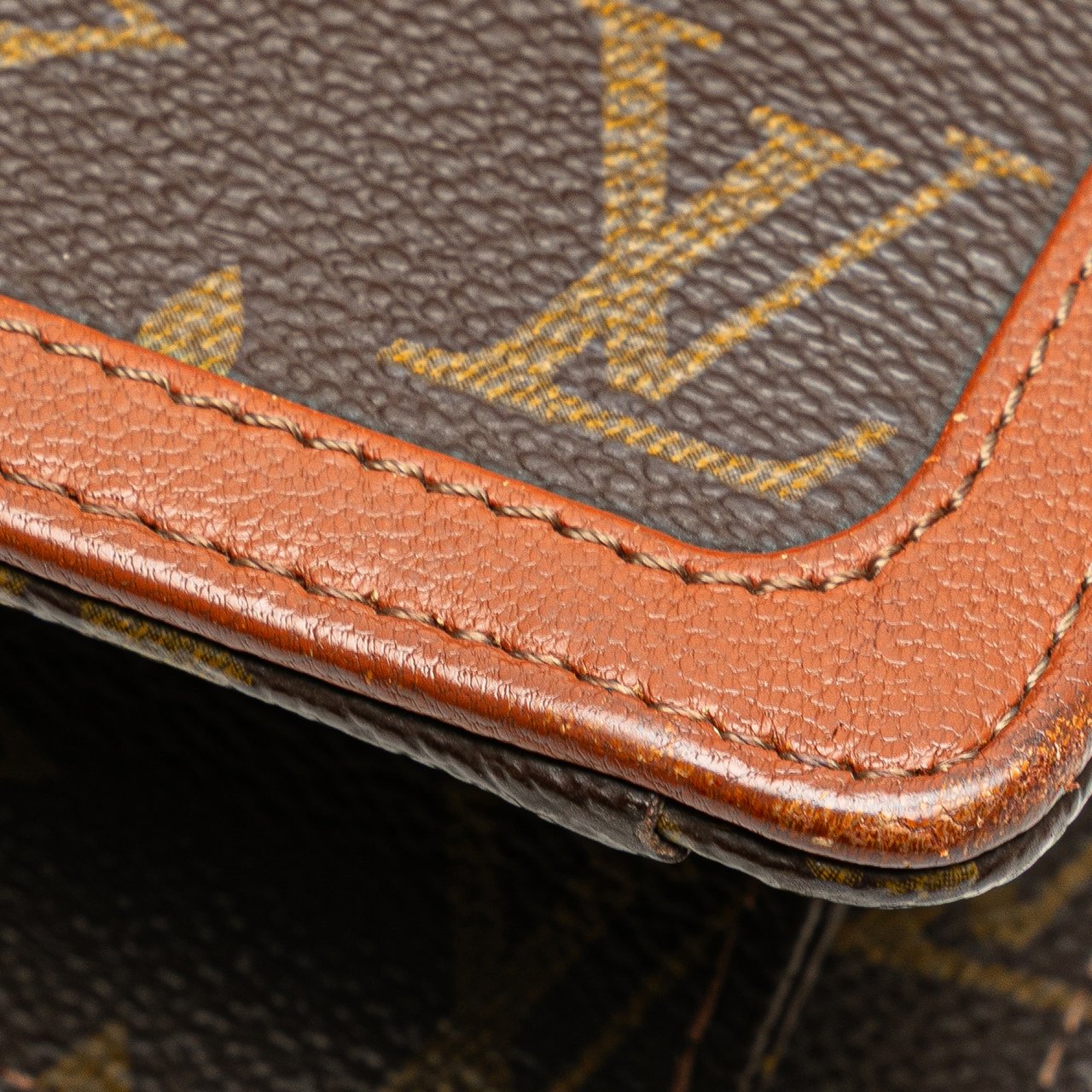 Louis Vuitton Monogram Pochette Dame GM Bruin