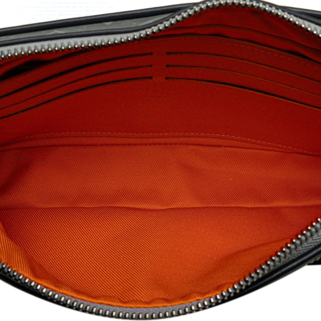 Louis Vuitton Monogram Satellite Alpha Clutch Grijs