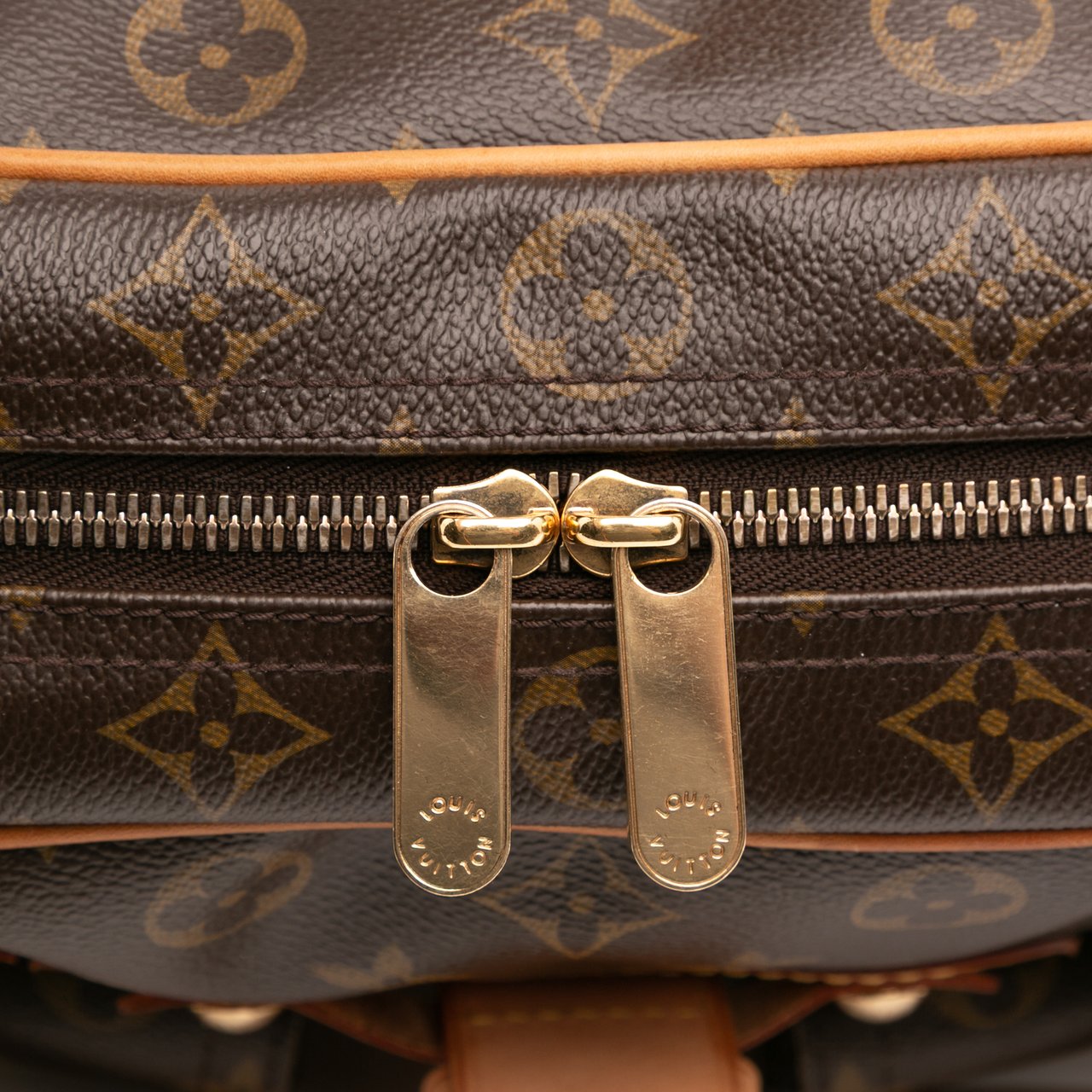 Louis Vuitton Monogram Manhattan GM Bruin