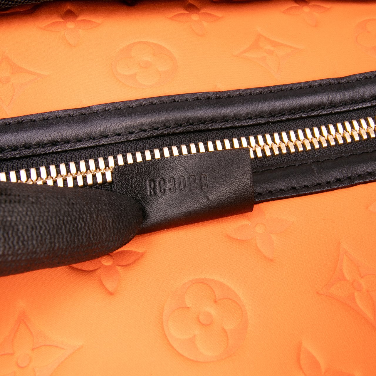 Louis Vuitton Monogram Embossed Neoprene Scuba MM Oranje