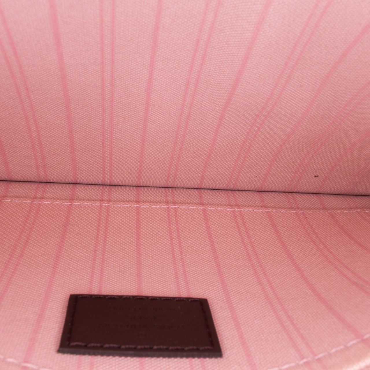 Louis Vuitton Damier Ebene Neverfull MM Pouch Bruin