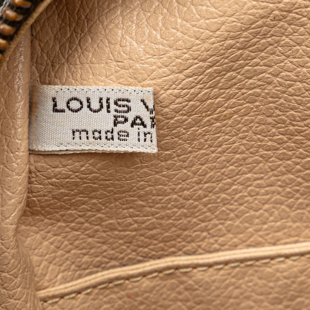 Louis Vuitton Monogram Trousse Toilette 28 Bruin