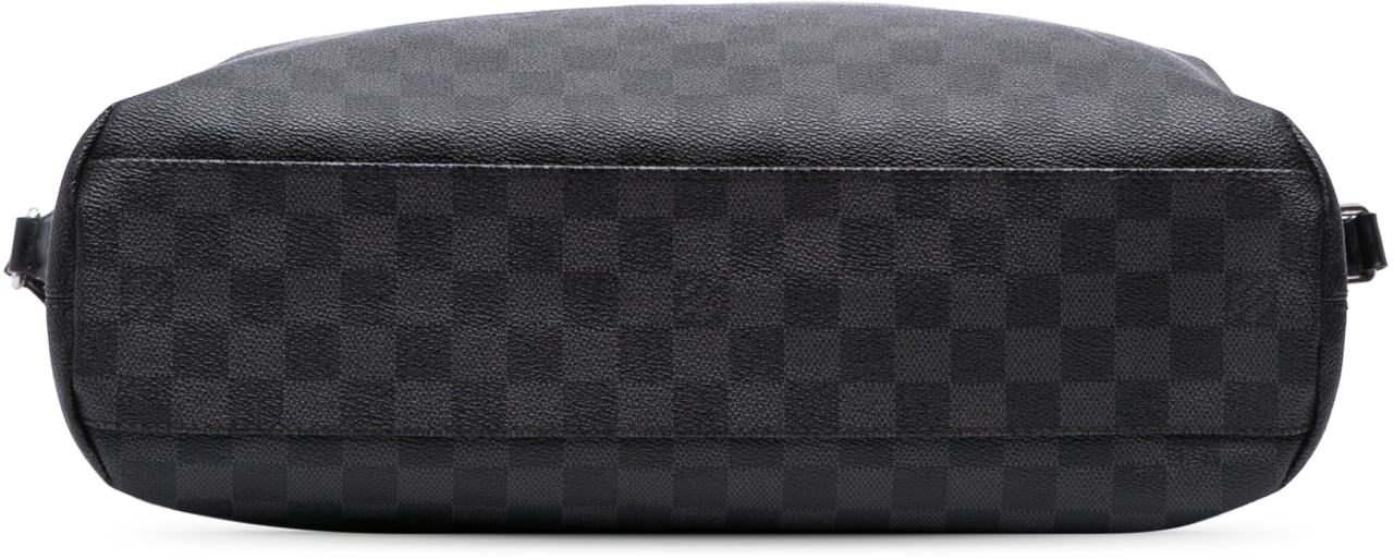 Louis Vuitton Damier Graphite Mick MM Zwart
