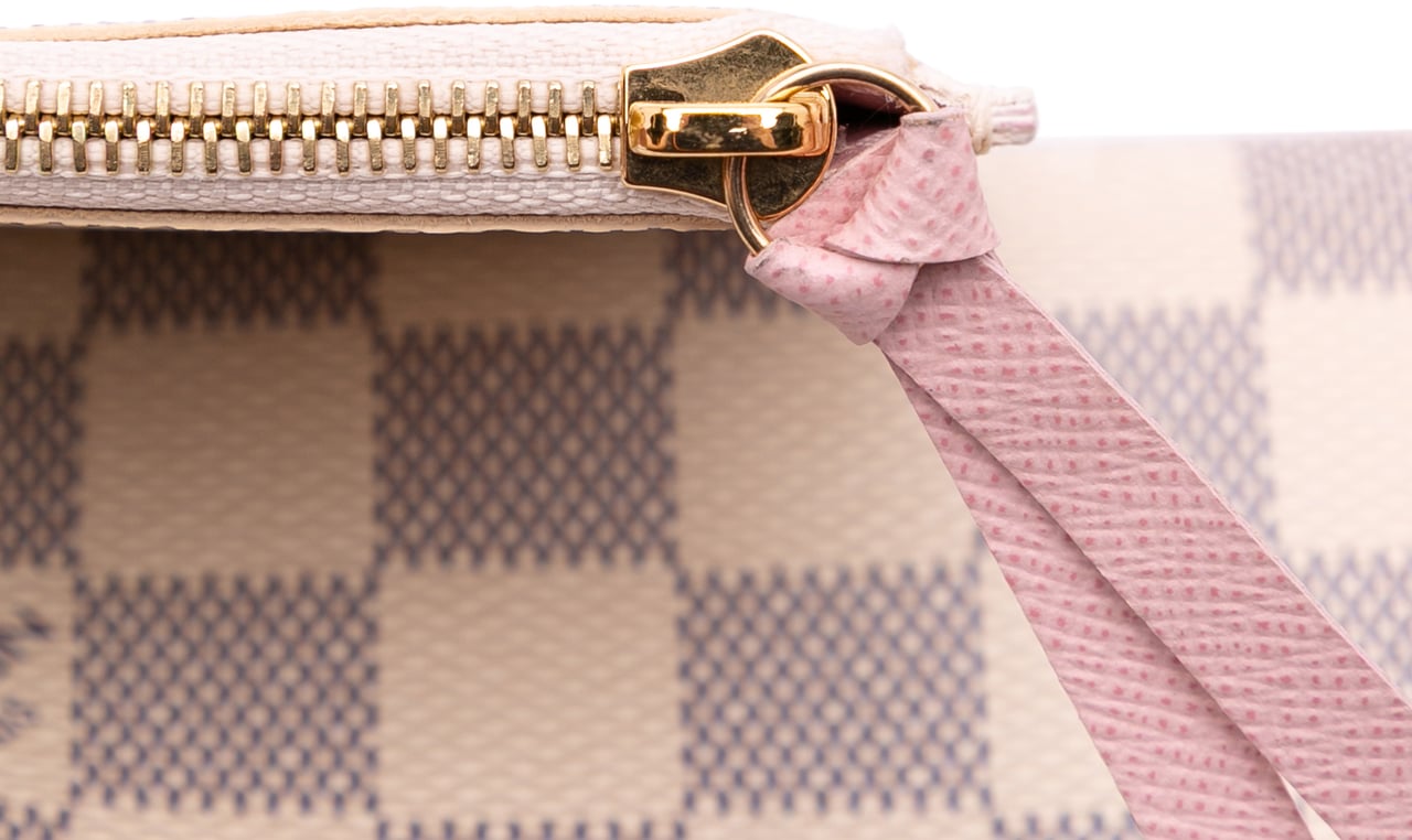 Louis Vuitton Damier Azur Pochette Felicie Wit