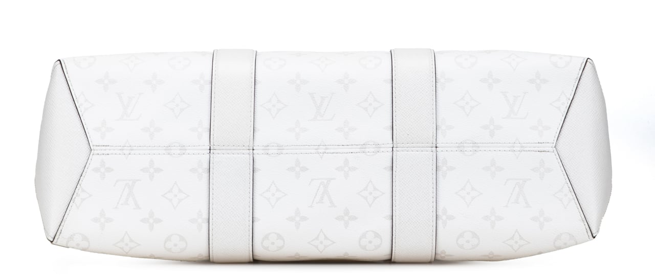 Louis Vuitton Monogram Taigarama Weekend Tote Wit