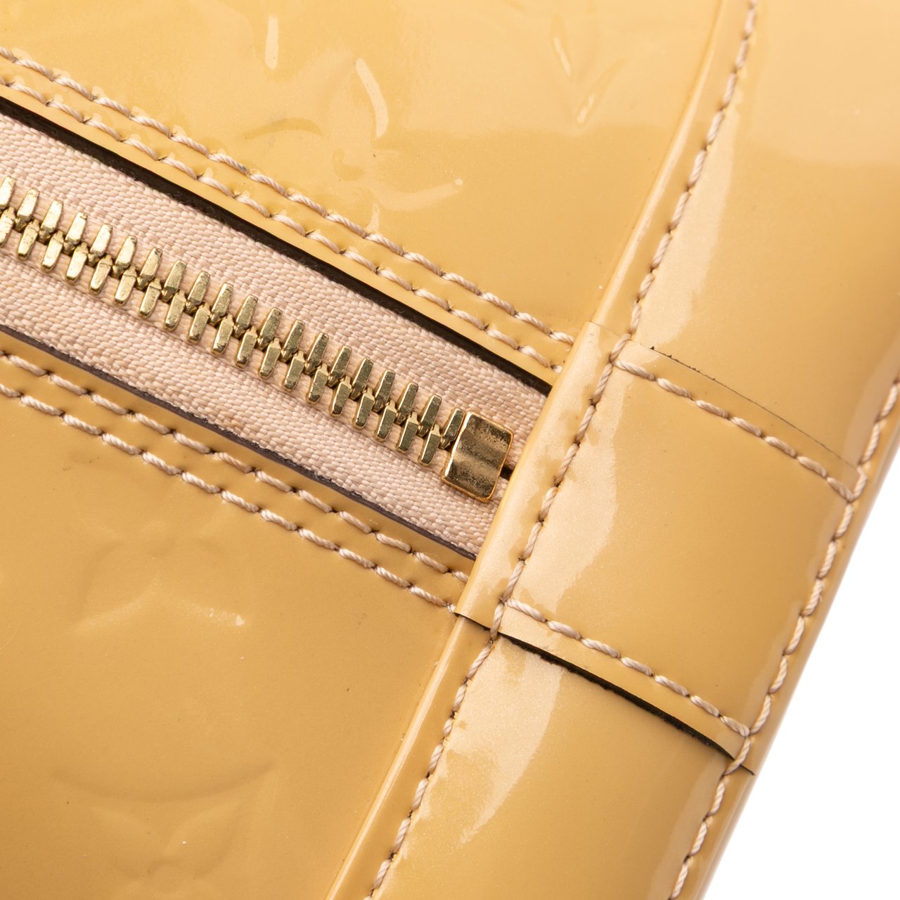 Louis Vuitton Monogram Vernis Alma PM Bruin