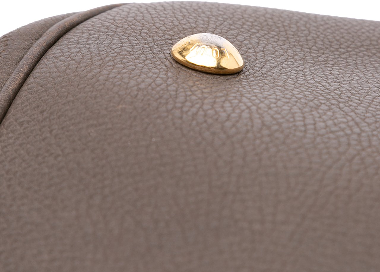 Louis Vuitton Monogram Mahina XL Hobo Bruin