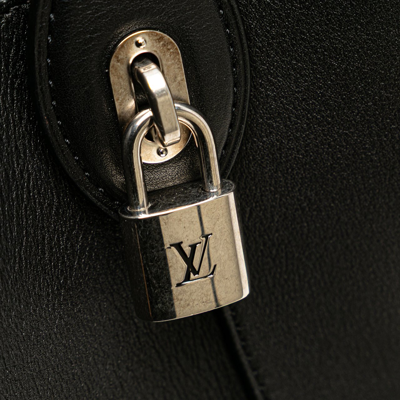Louis Vuitton Cuir Nuance NN14 GM Zwart