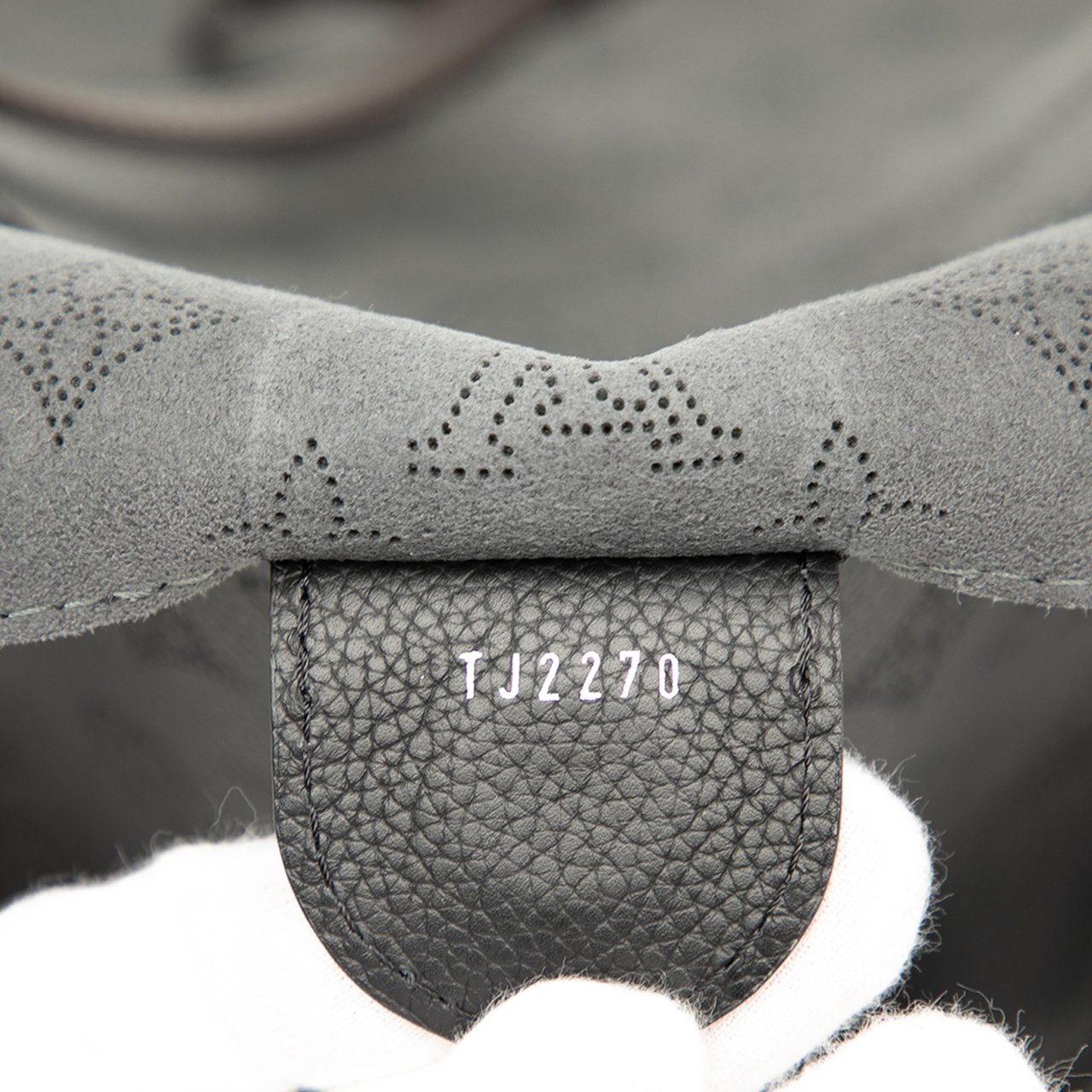 Louis Vuitton Monogram Mahina Hina MM Zwart