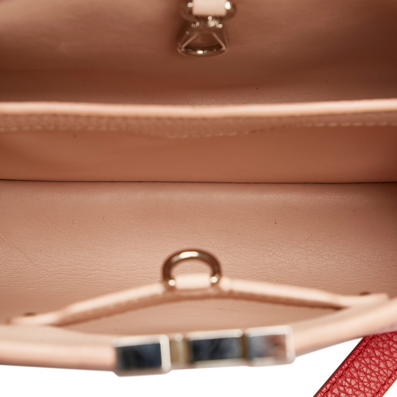 Louis Vuitton Taurillon Capucines BB Rood