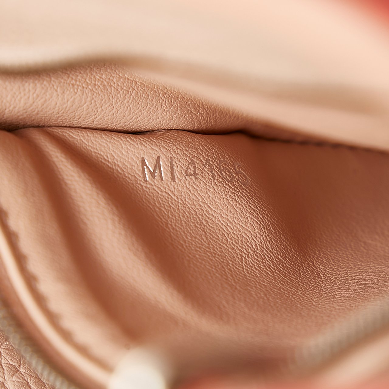 Louis Vuitton Taurillon Capucines BB Rood