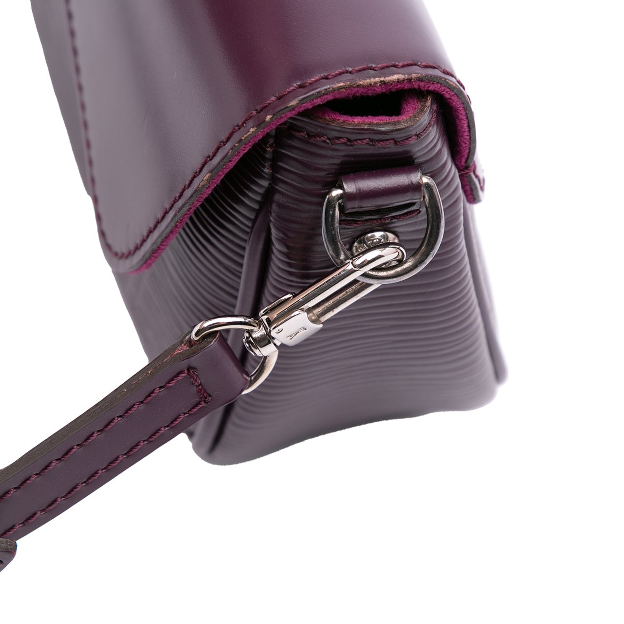 Louis Vuitton Epi Pochette Montaigne Paars