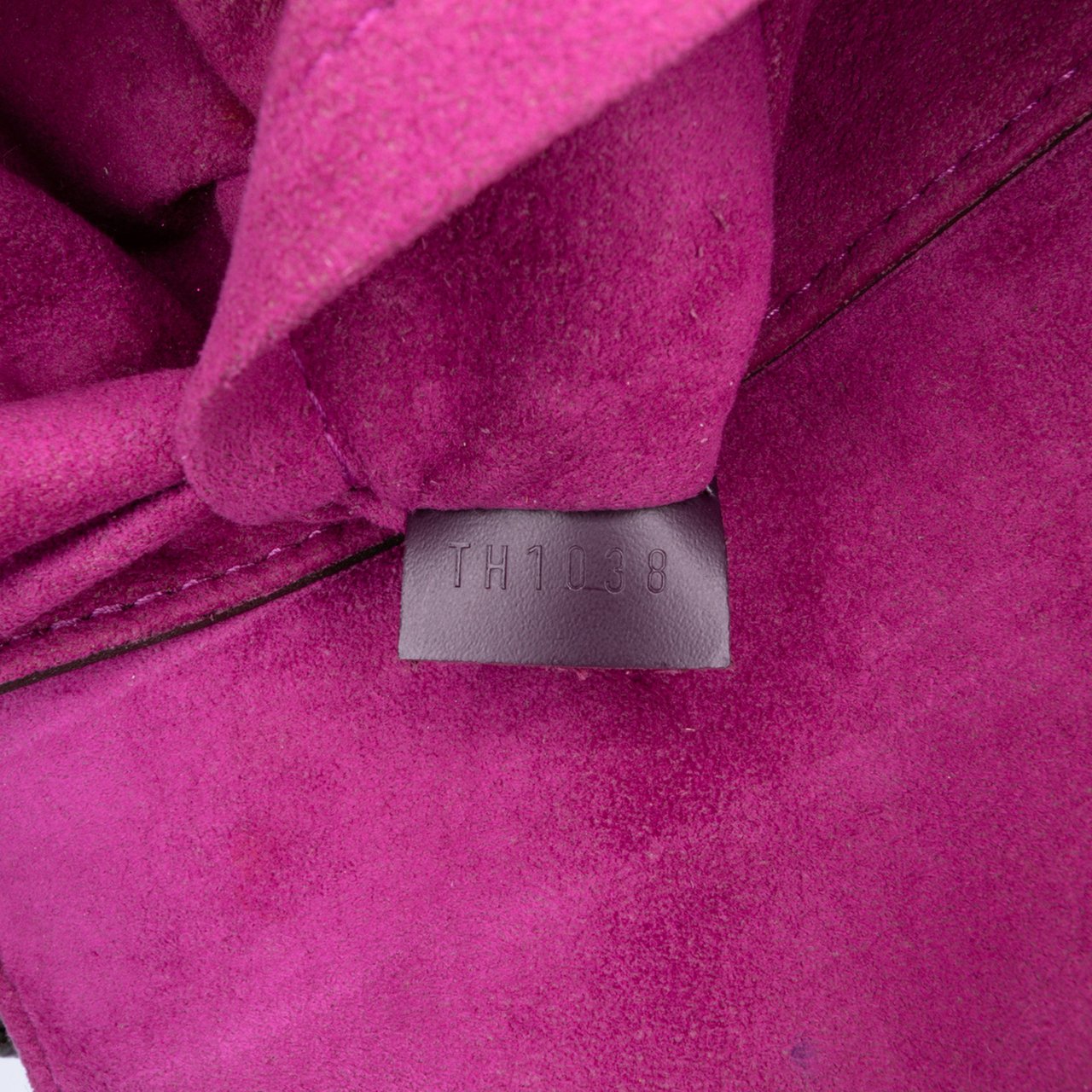 Louis Vuitton Epi Pochette Montaigne Paars