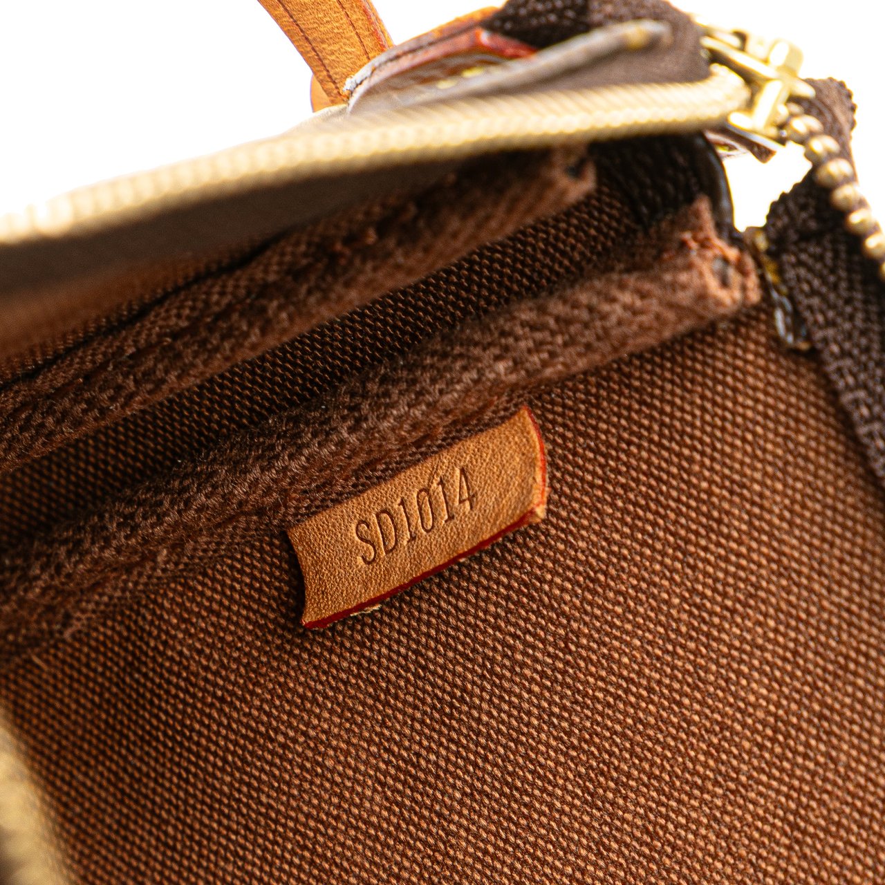 Louis Vuitton Monogram Pochette Accessoires Bruin