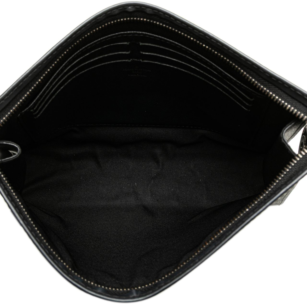 Louis Vuitton Monogram Eclipse Reverse Pochette Voyage MM Grijs