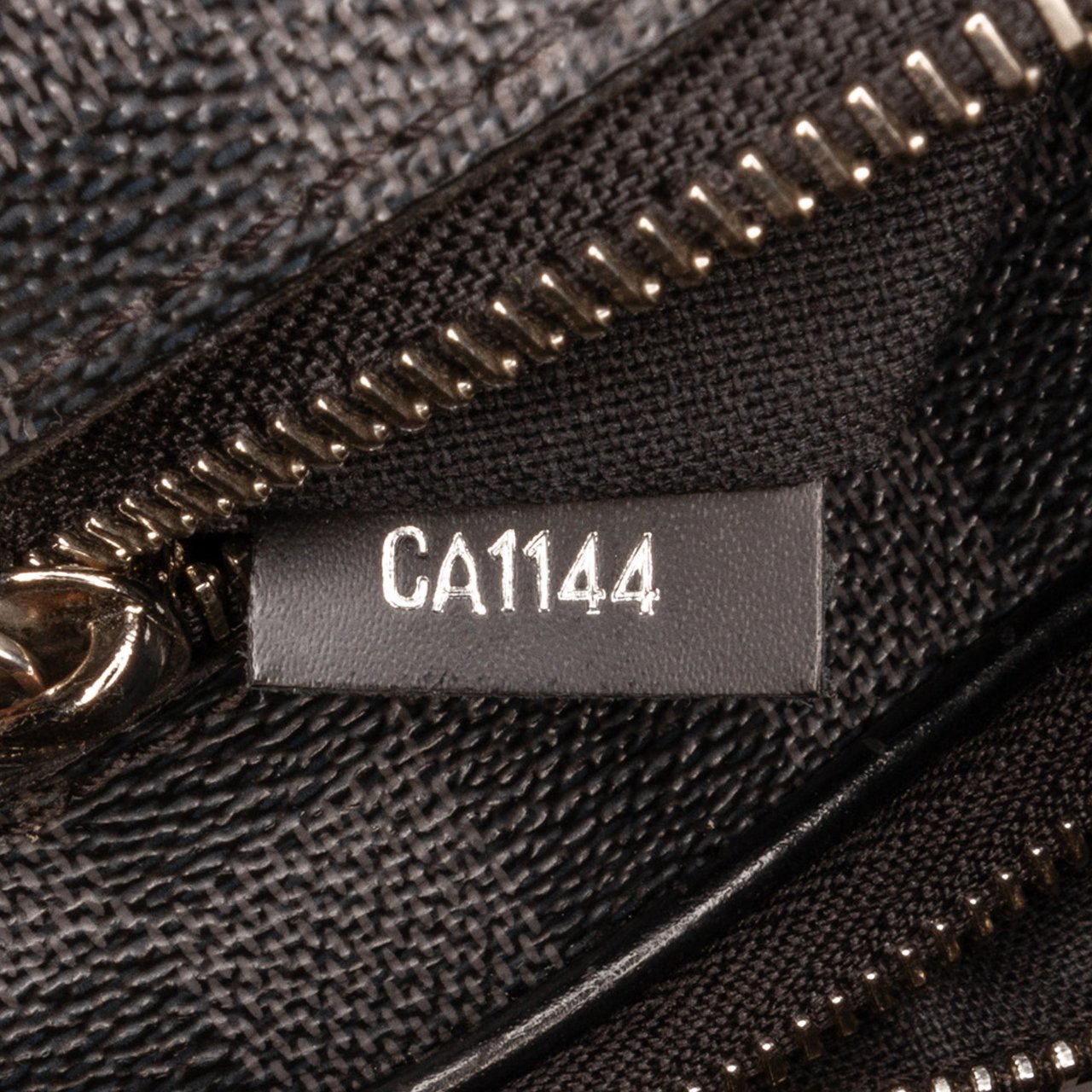 Louis Vuitton Damier Graphite Ambler Zwart