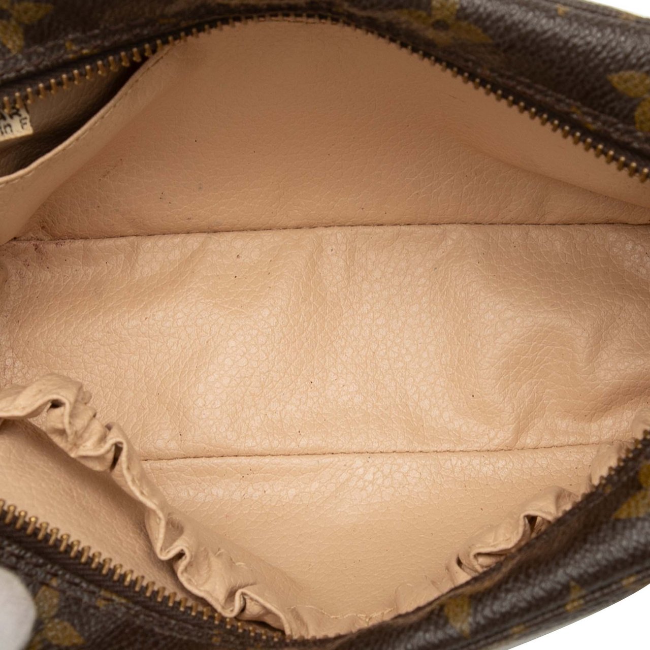 Louis Vuitton Monogram Trousse Toilette 18 Bruin