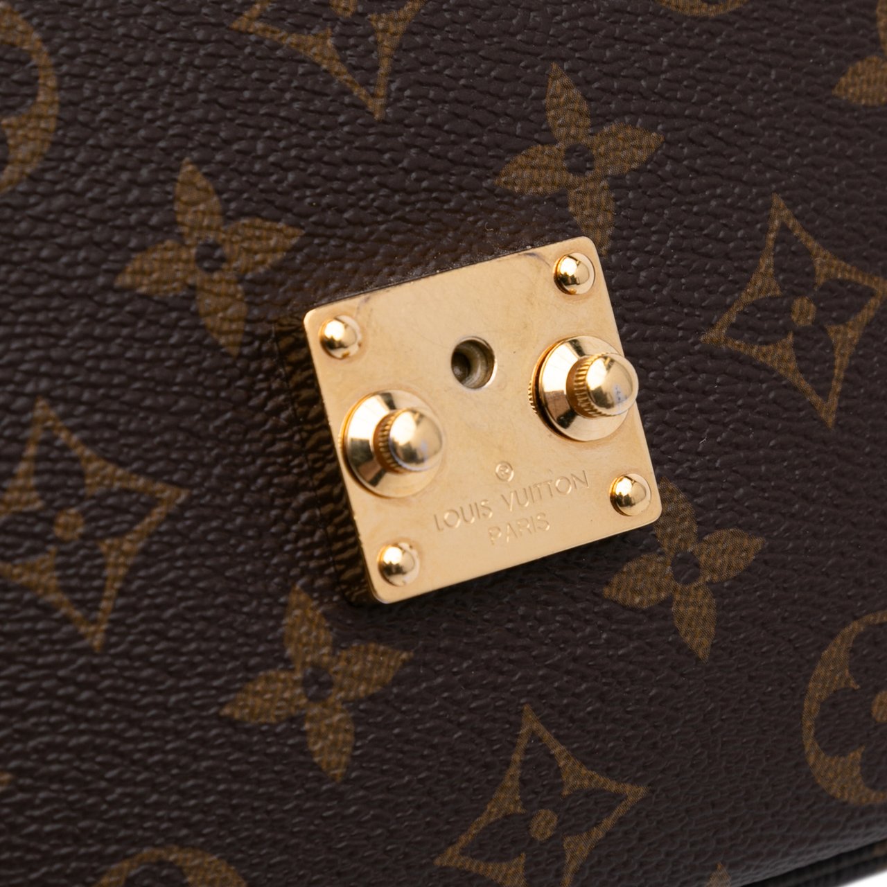 Louis Vuitton Monogram Pochette Metis Bruin