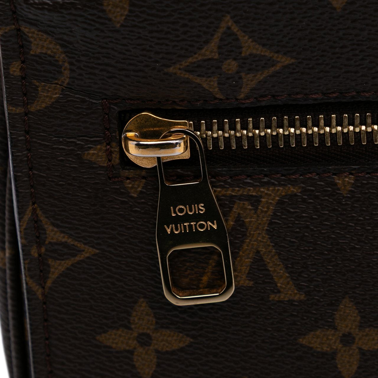 Louis Vuitton Monogram Pochette Metis Bruin