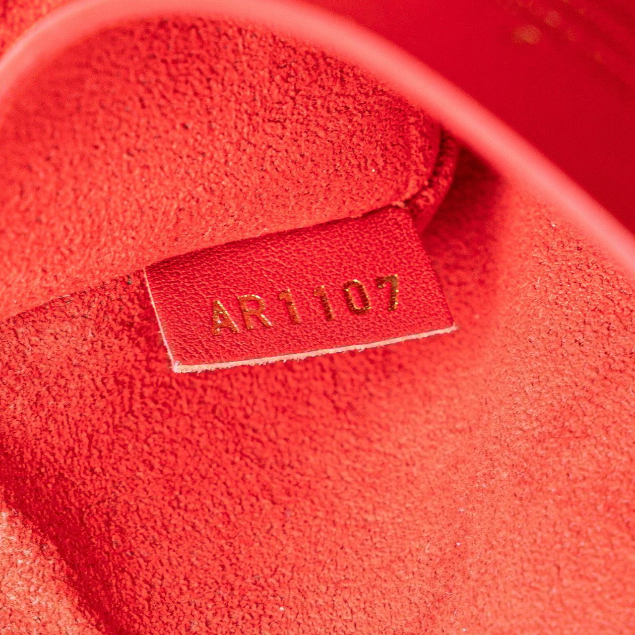 Louis Vuitton Bicolor Love Note Rood