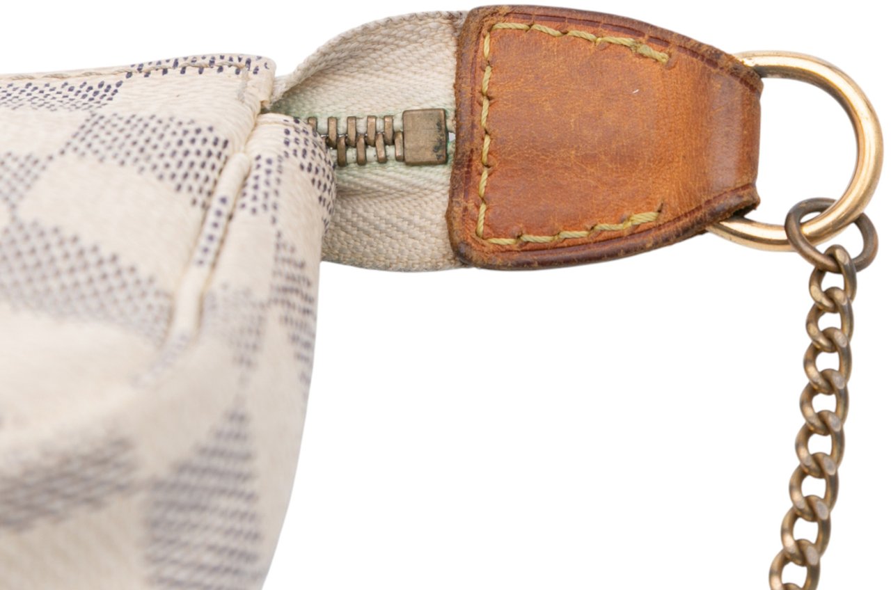 Louis Vuitton Damier Azur Mini Pochette Accessoires Wit