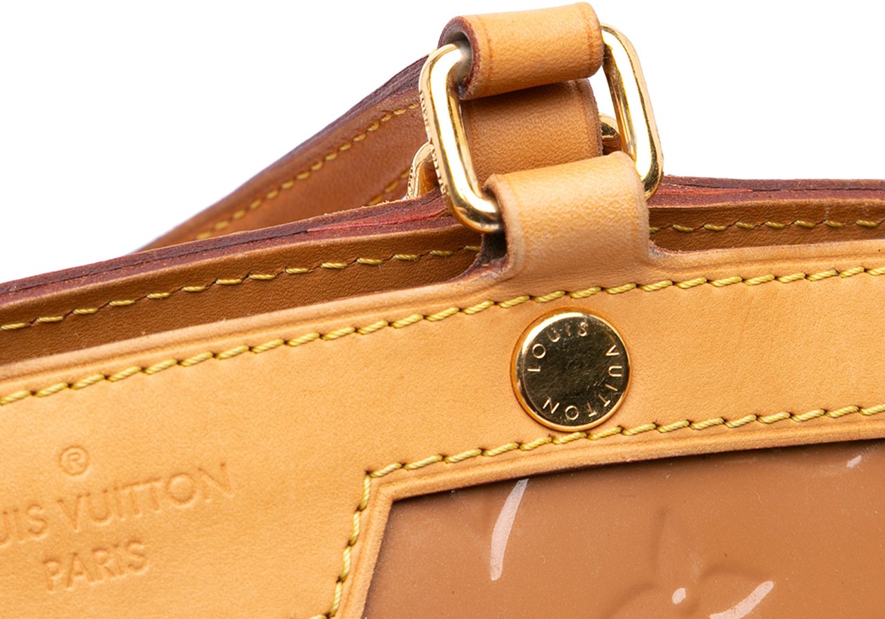 Louis Vuitton Monogram Vernis Brea MM Bruin