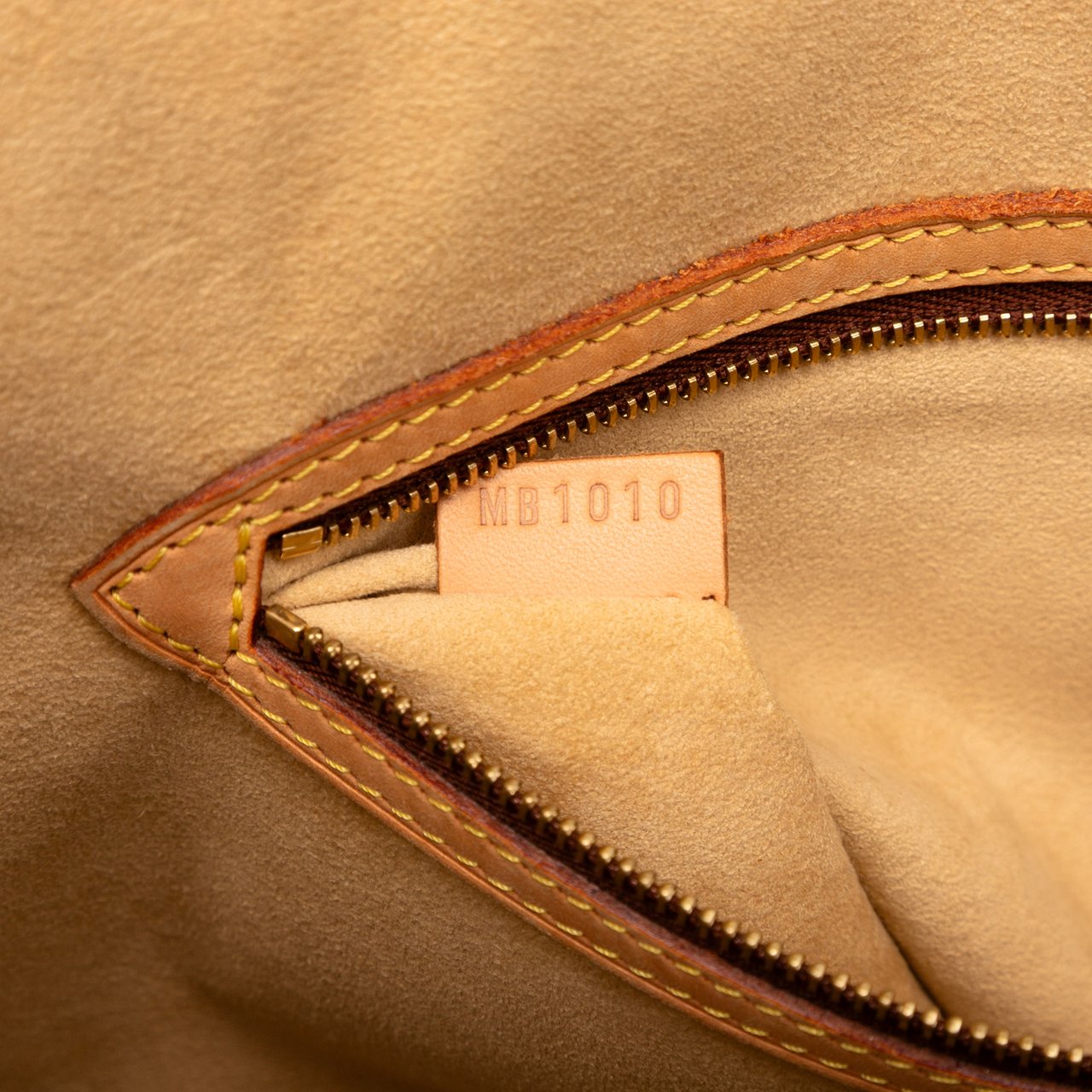 Louis Vuitton Monogram Babylone Bruin