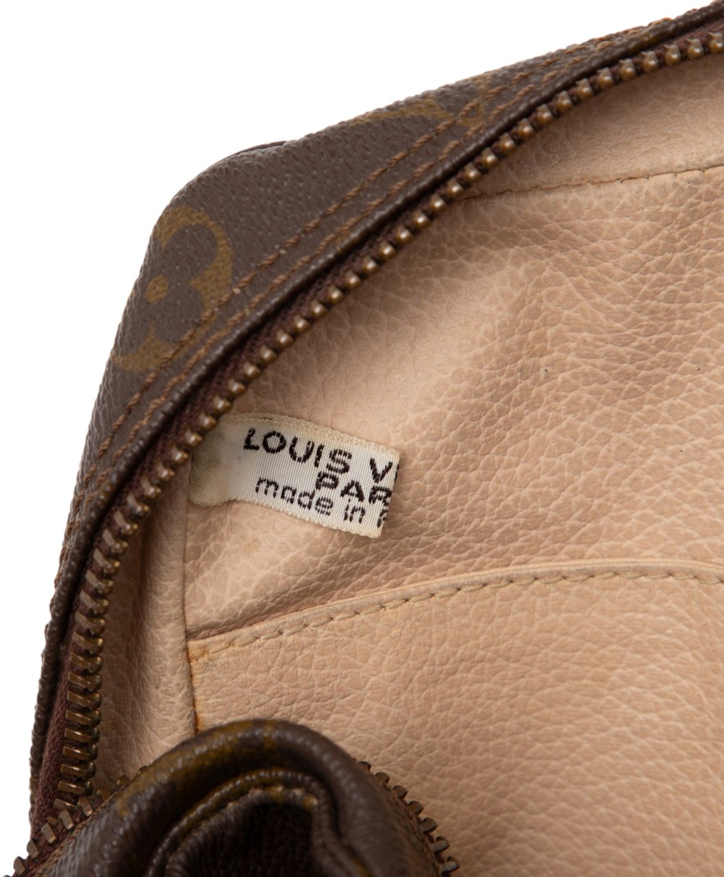 Louis Vuitton Monogram Trousse Toilette 23 Bruin