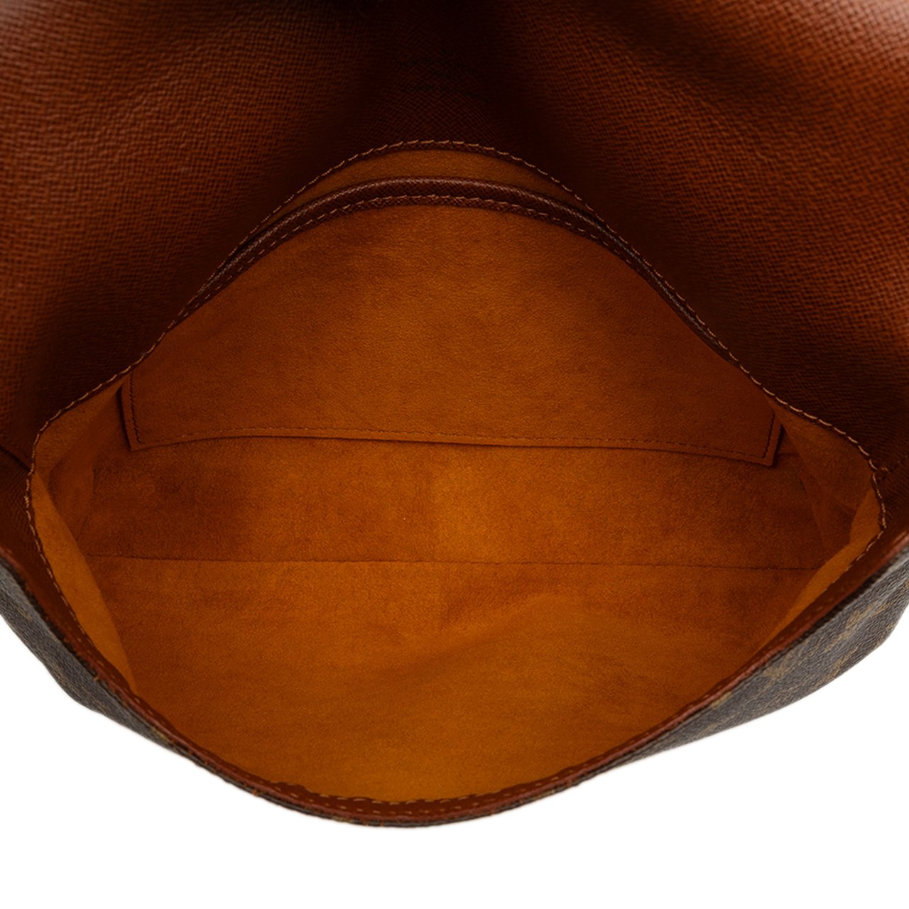 Louis Vuitton Monogram Musette Tango Short Strap Bruin