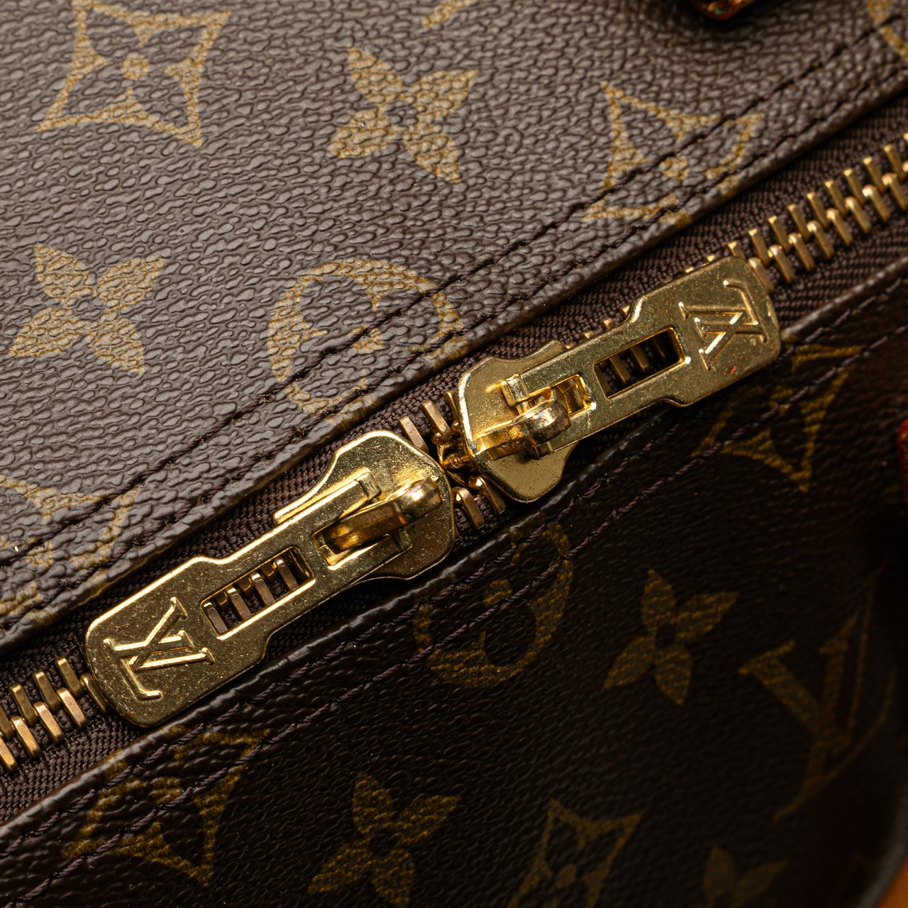 Louis Vuitton Monogram Keepall 50 Bruin