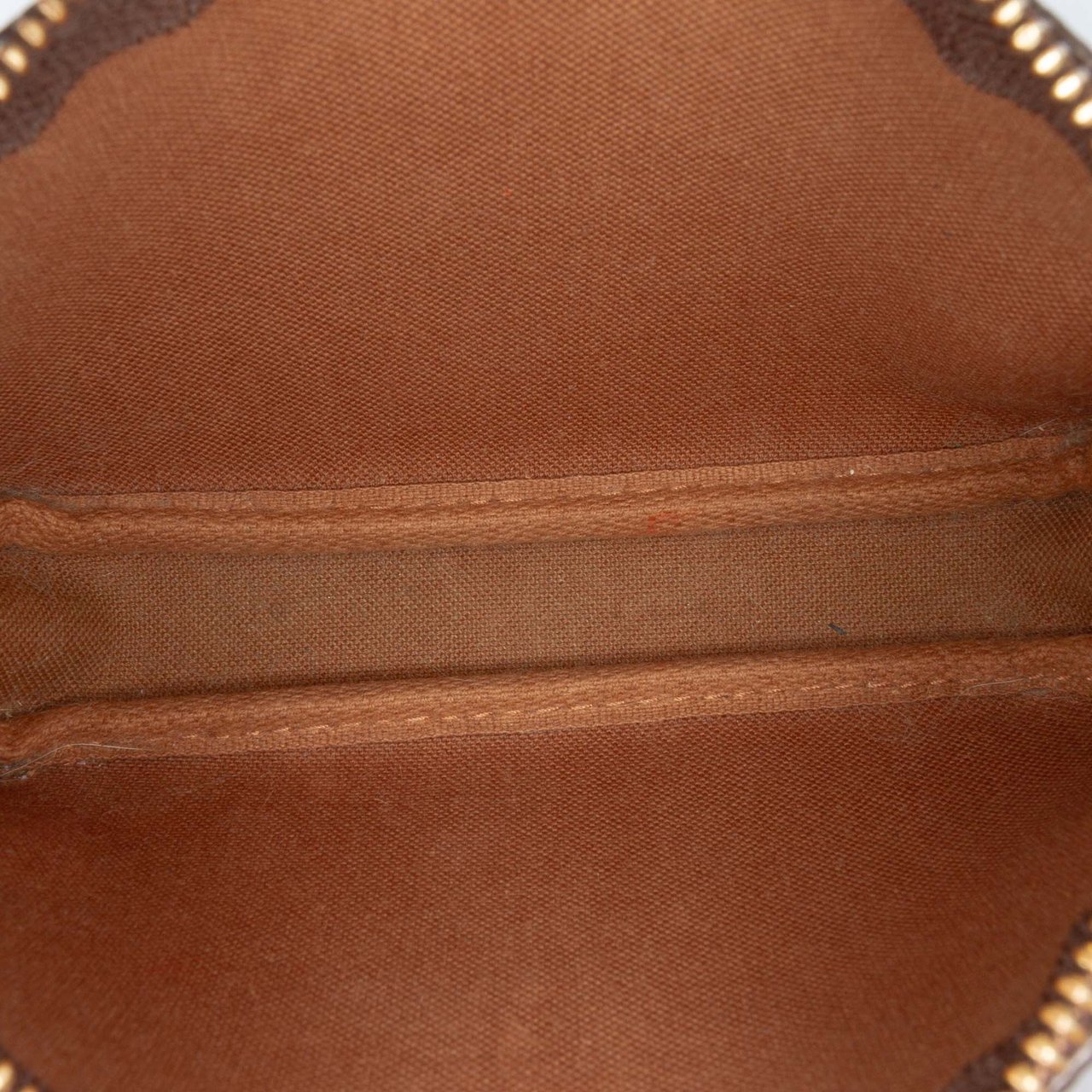 Louis Vuitton Monogram Mini Pochette Accessoires Bruin
