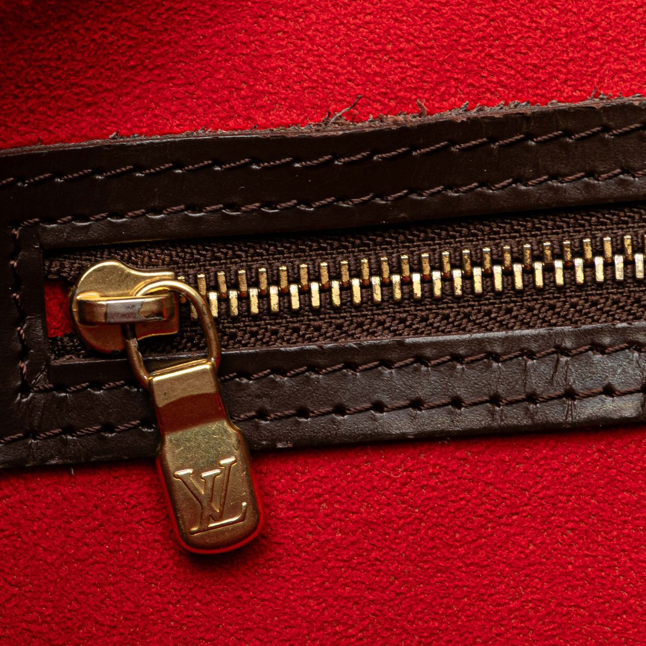 Louis Vuitton Damier Ebene Hampstead PM Bruin