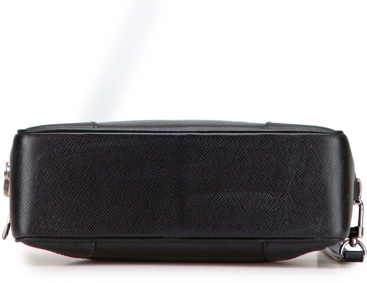 Louis Vuitton Taiga Neo Pavel Clutch Zwart