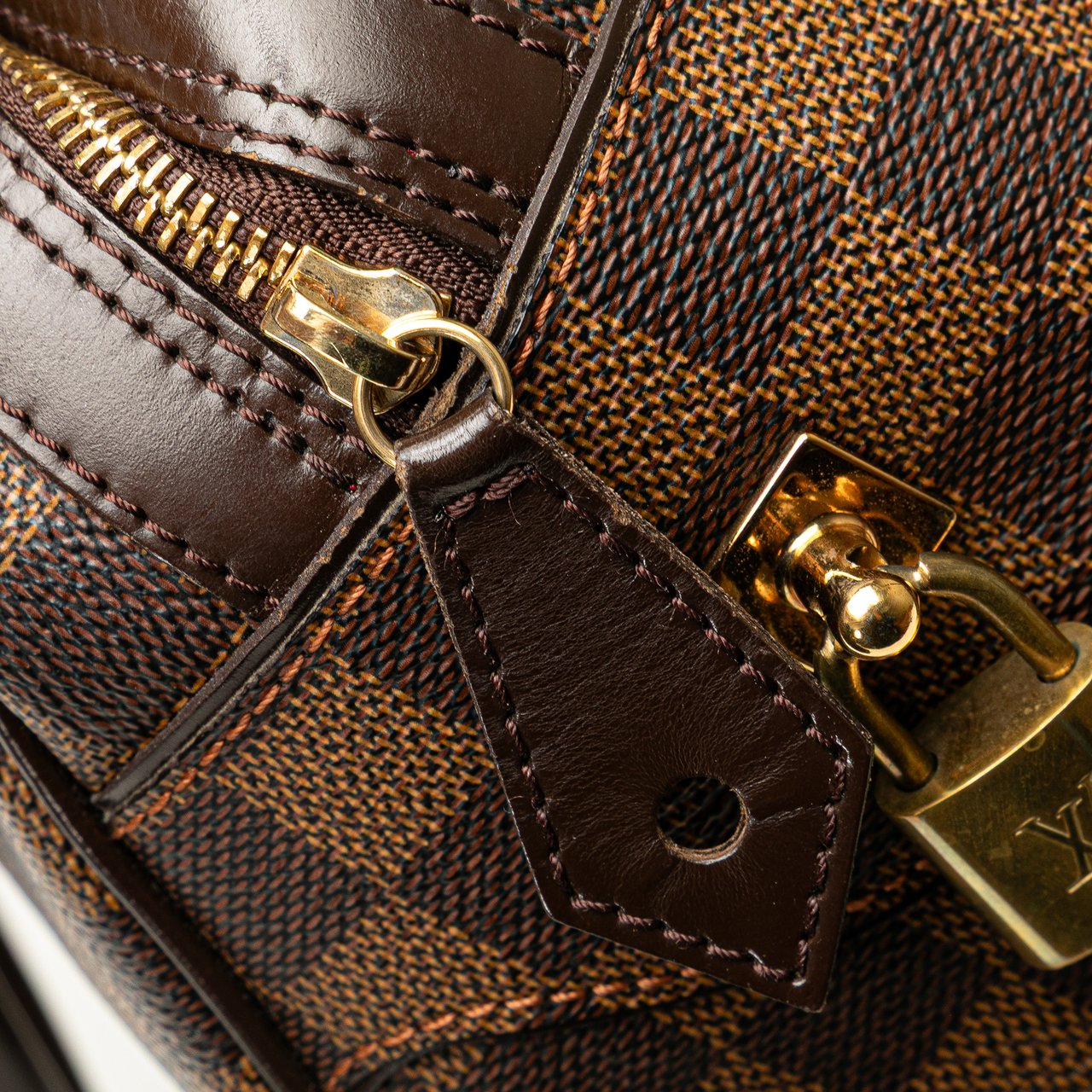 Louis Vuitton Damier Ebene Duomo Bruin