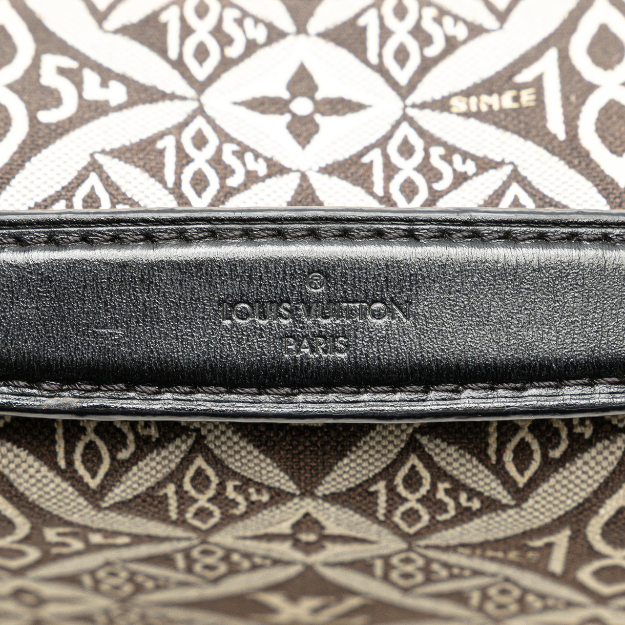 Louis Vuitton Since 1854 Pochette Metis Zwart