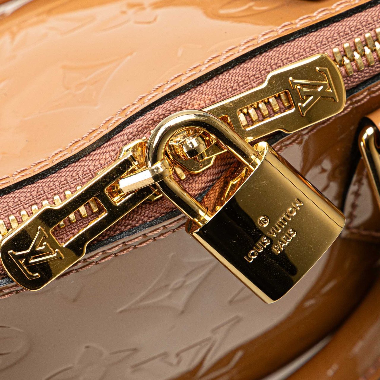 Louis Vuitton Monogram Vernis Alma PM Bruin