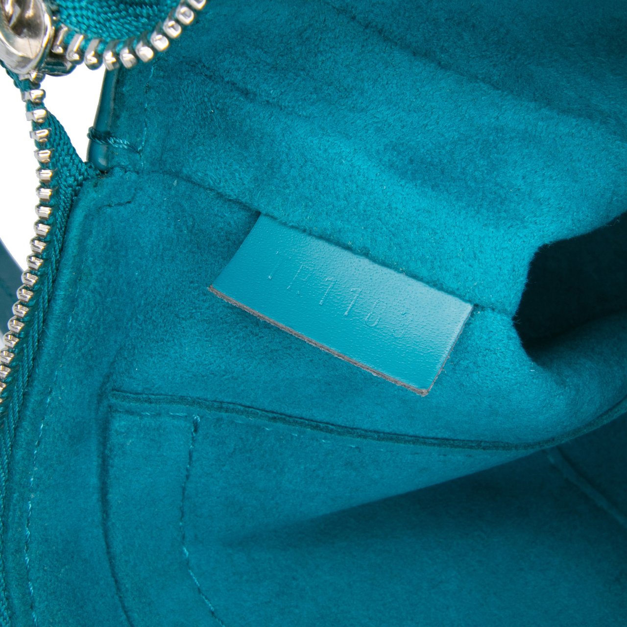 Louis Vuitton Epi Pochette Accessoires Blauw