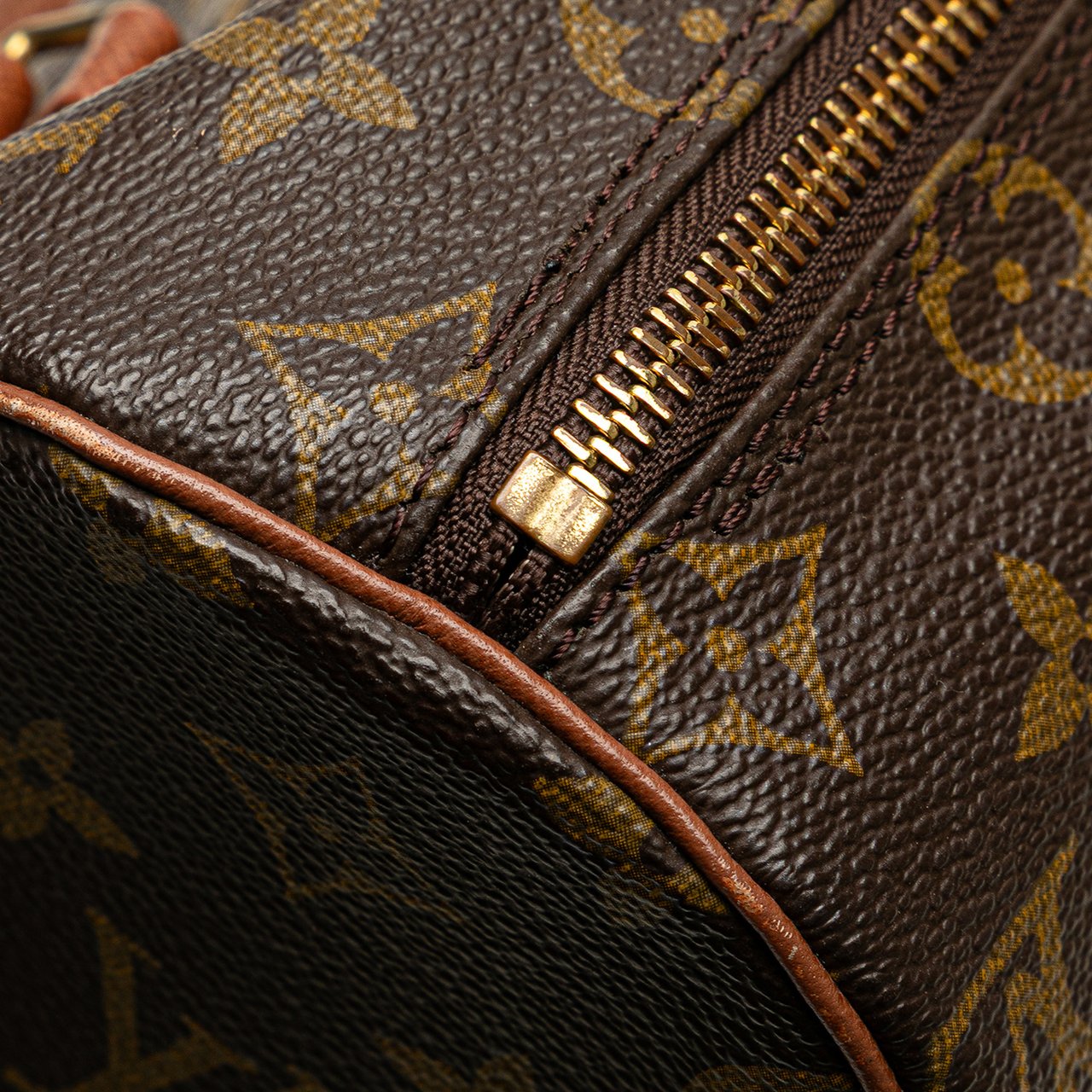 Louis Vuitton Monogram Papillon 26 Bruin