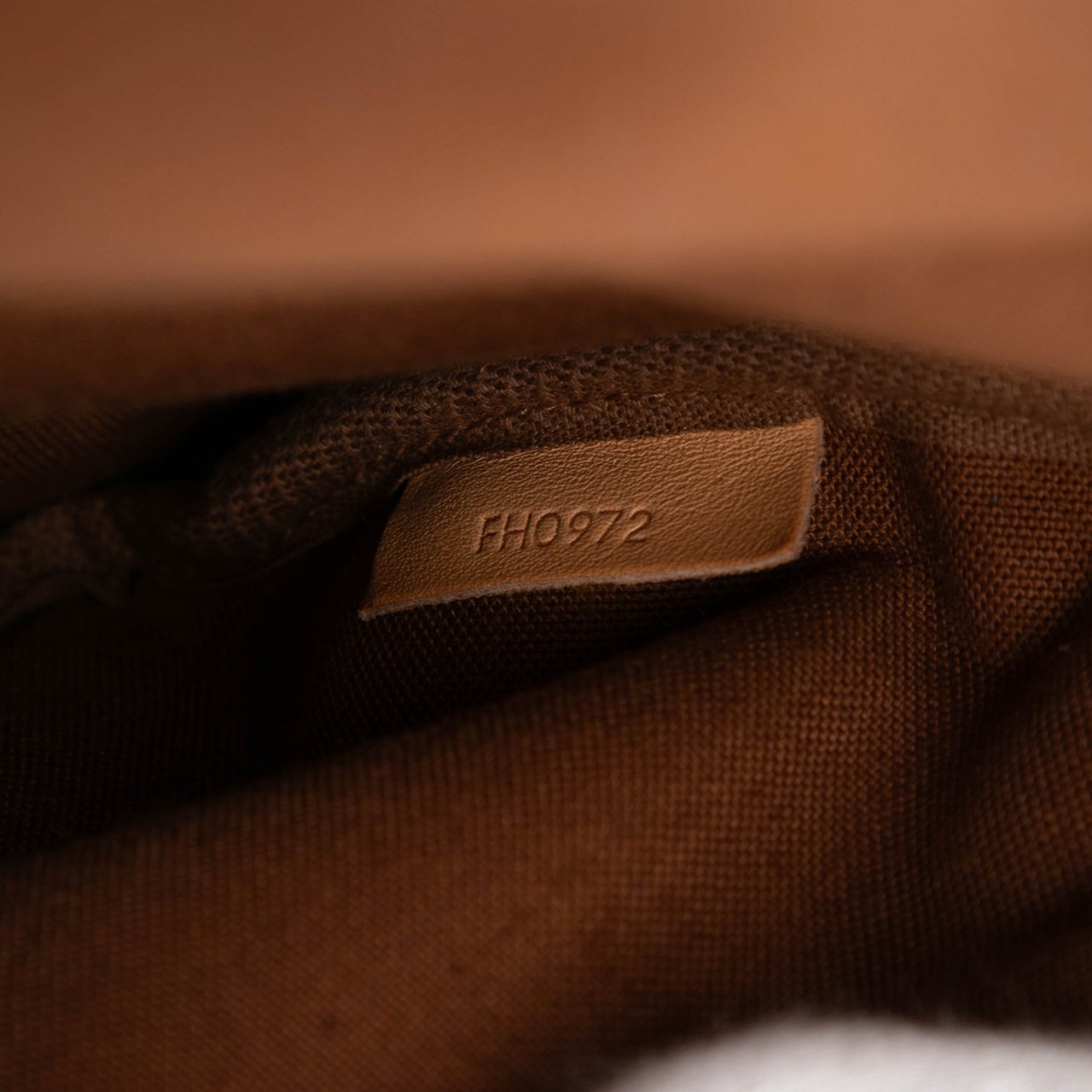 Louis Vuitton Monogram Saumur 30 Bruin