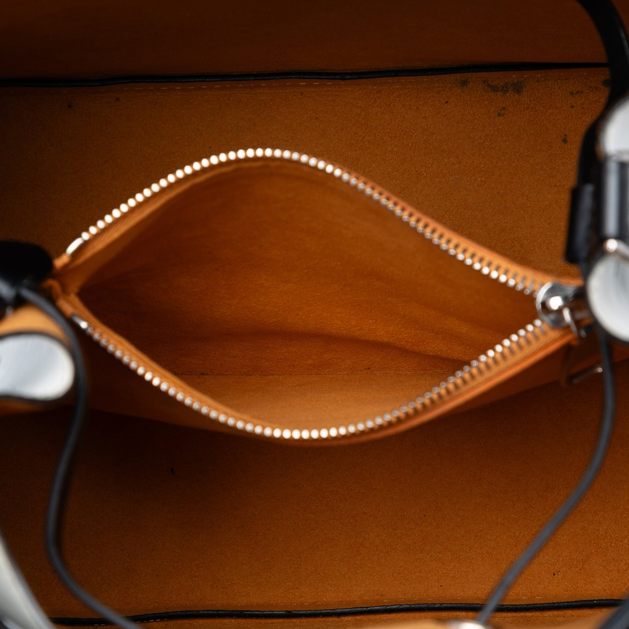 Louis Vuitton Epi NeoNoe MM Wit