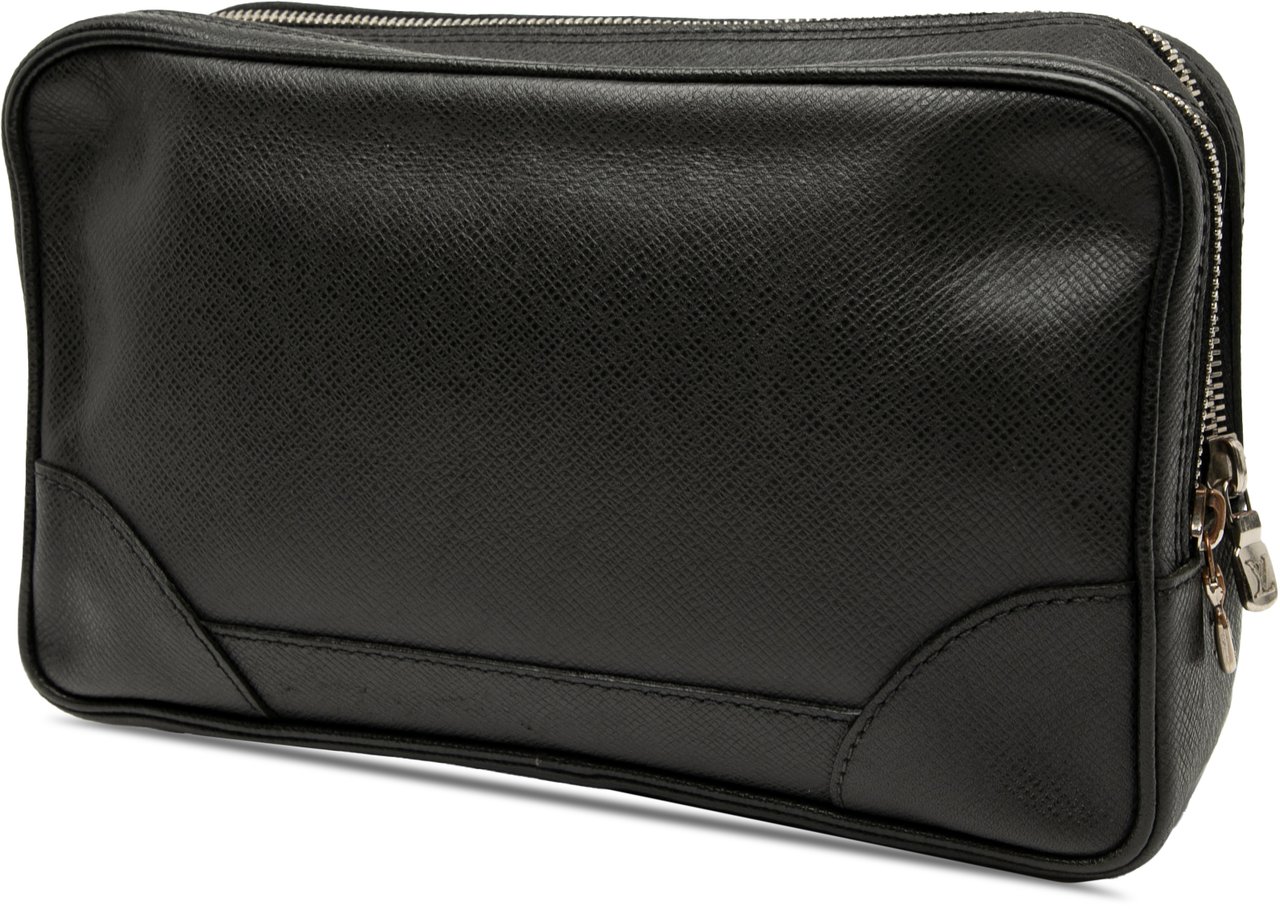 Louis Vuitton Taiga Neo Pavel Zwart