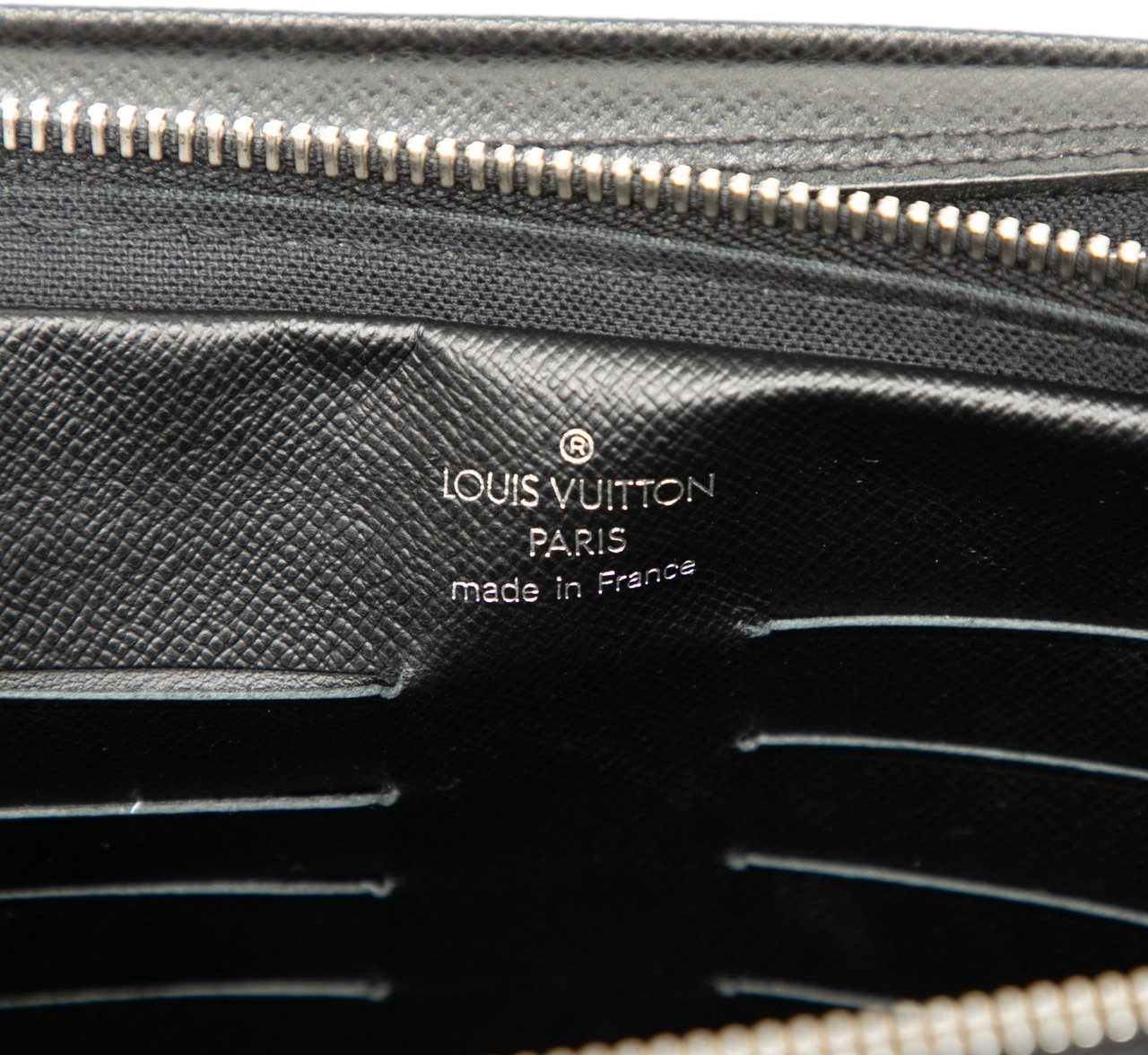 Louis Vuitton Taiga Neo Pavel Zwart